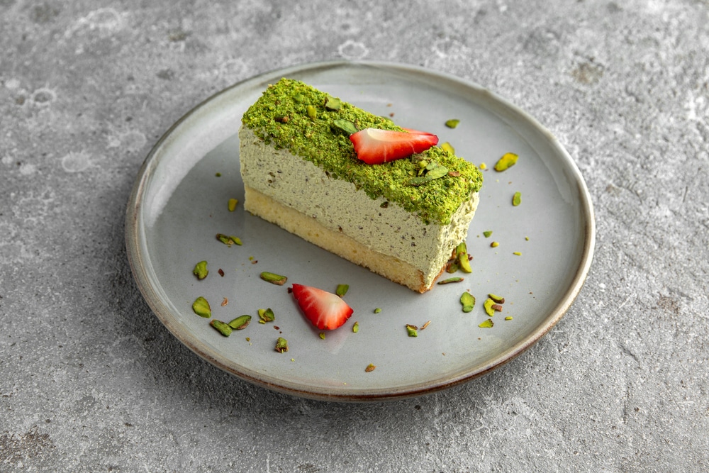 Pistachio Cheesecake With Strawberries Delicious Airy Dessert