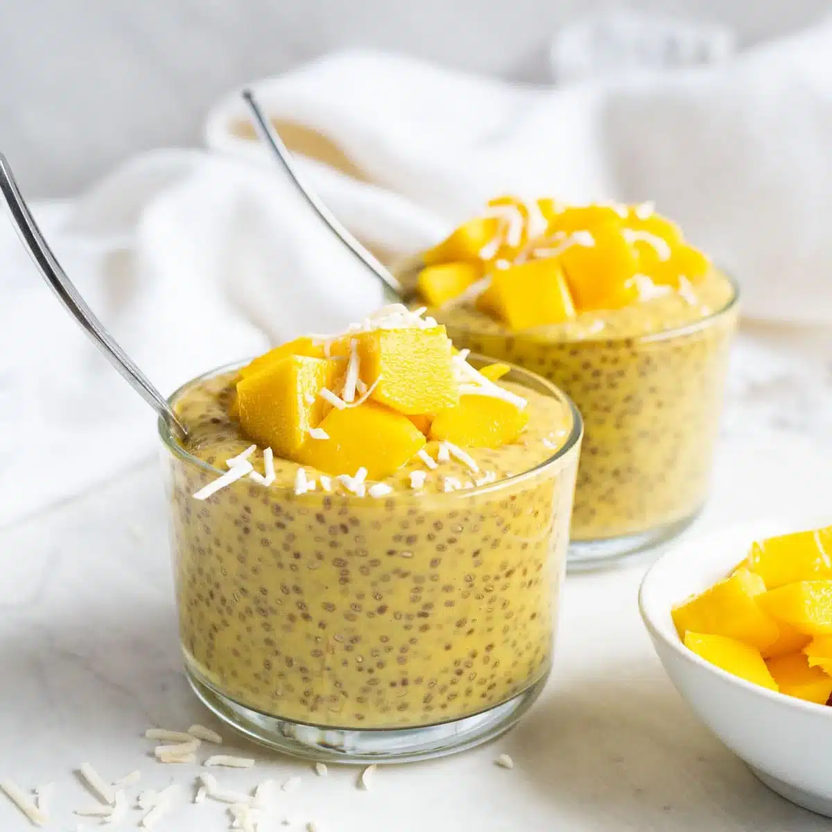 13. Recipe for Mango Chia Seed Pudding: 