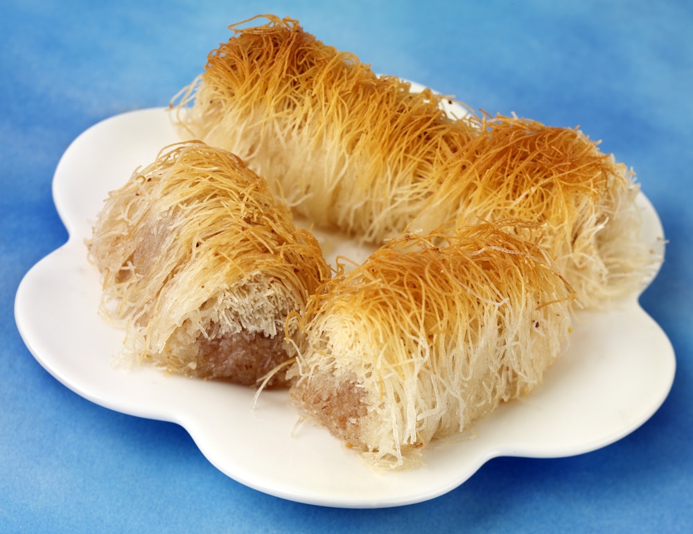 KADAYIF PASTRIES SERVED IN A PLATE